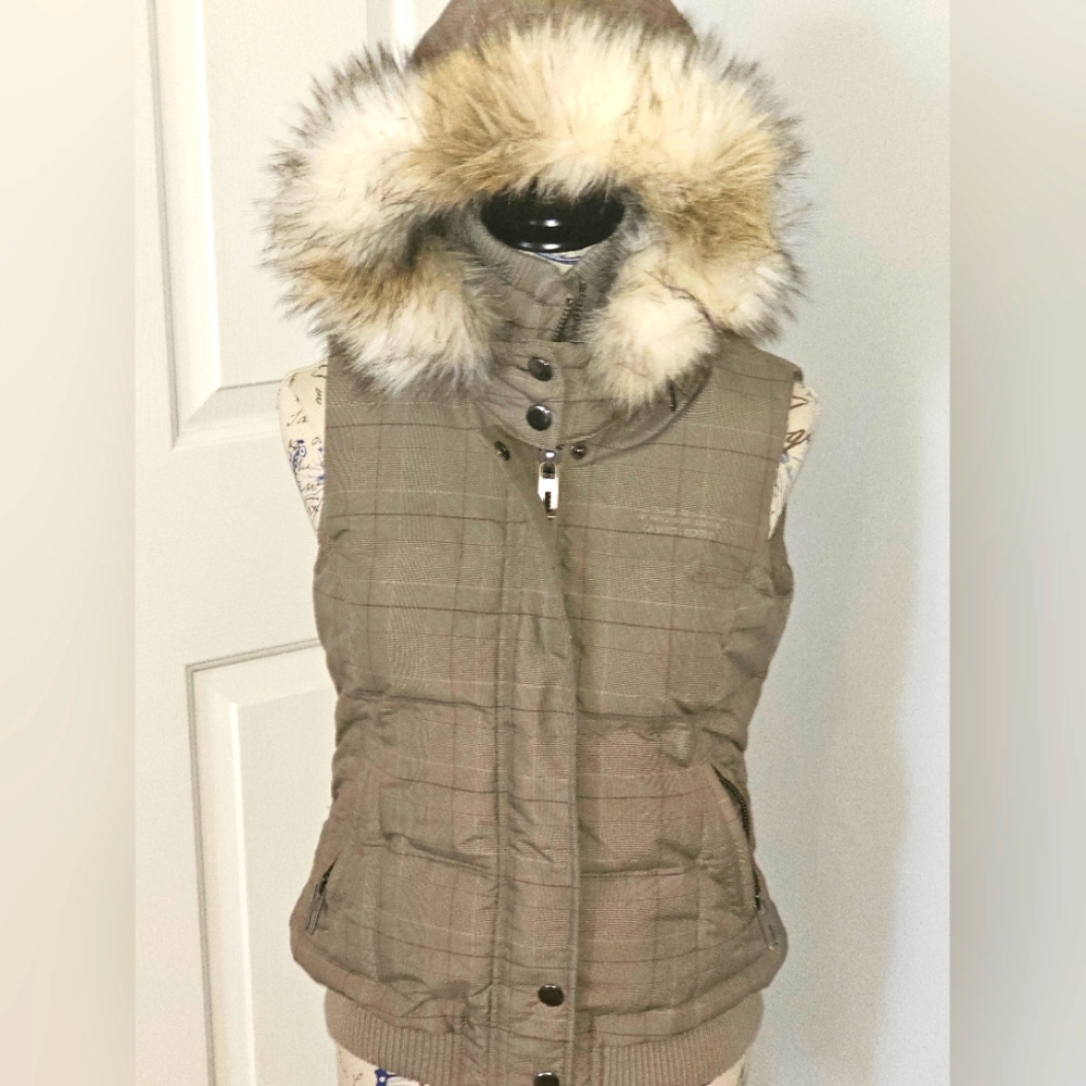 ESPRIT Detachable Hooded Vest with Faux Fur
